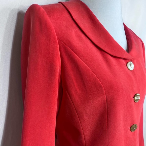 Red Silk Suit Morgan Taylor 8 - Picture 11 of 14